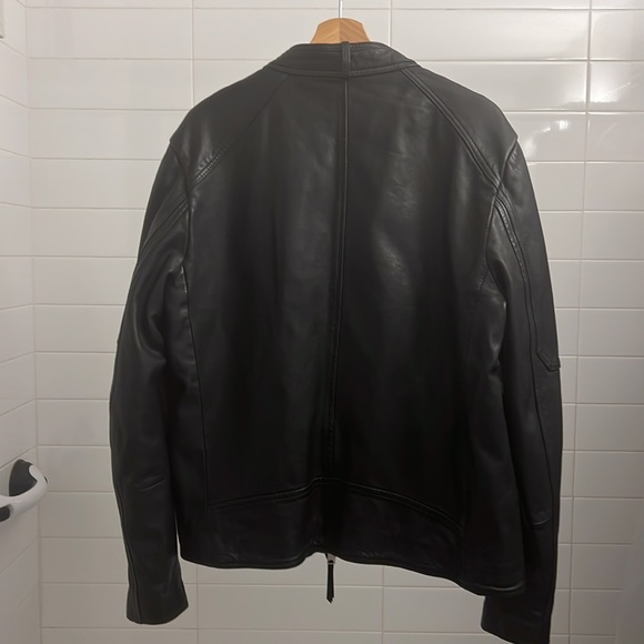 AllSaints Cora slim fit zip through leather jacket in black - Picture 2 of 3